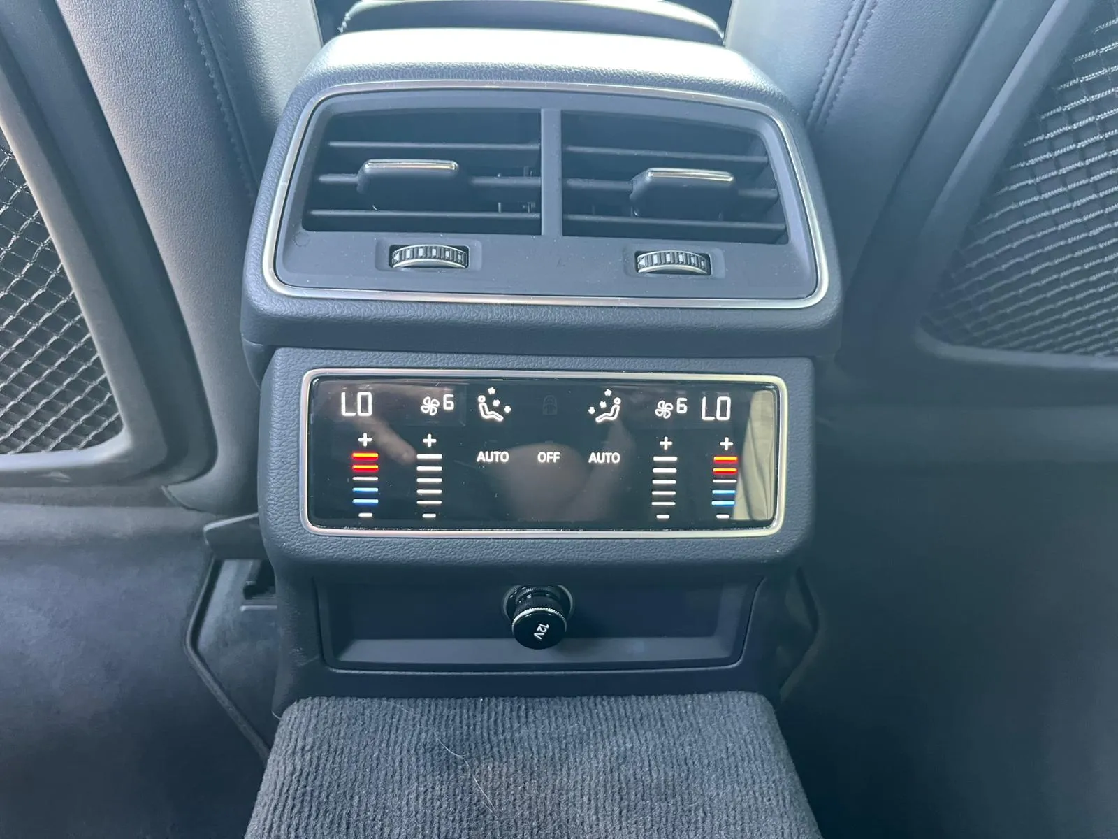 
								AUDI A6 ALLROAD 50 3.0 V6 TDI MHEV QUATTRO TIPTRONIC full									