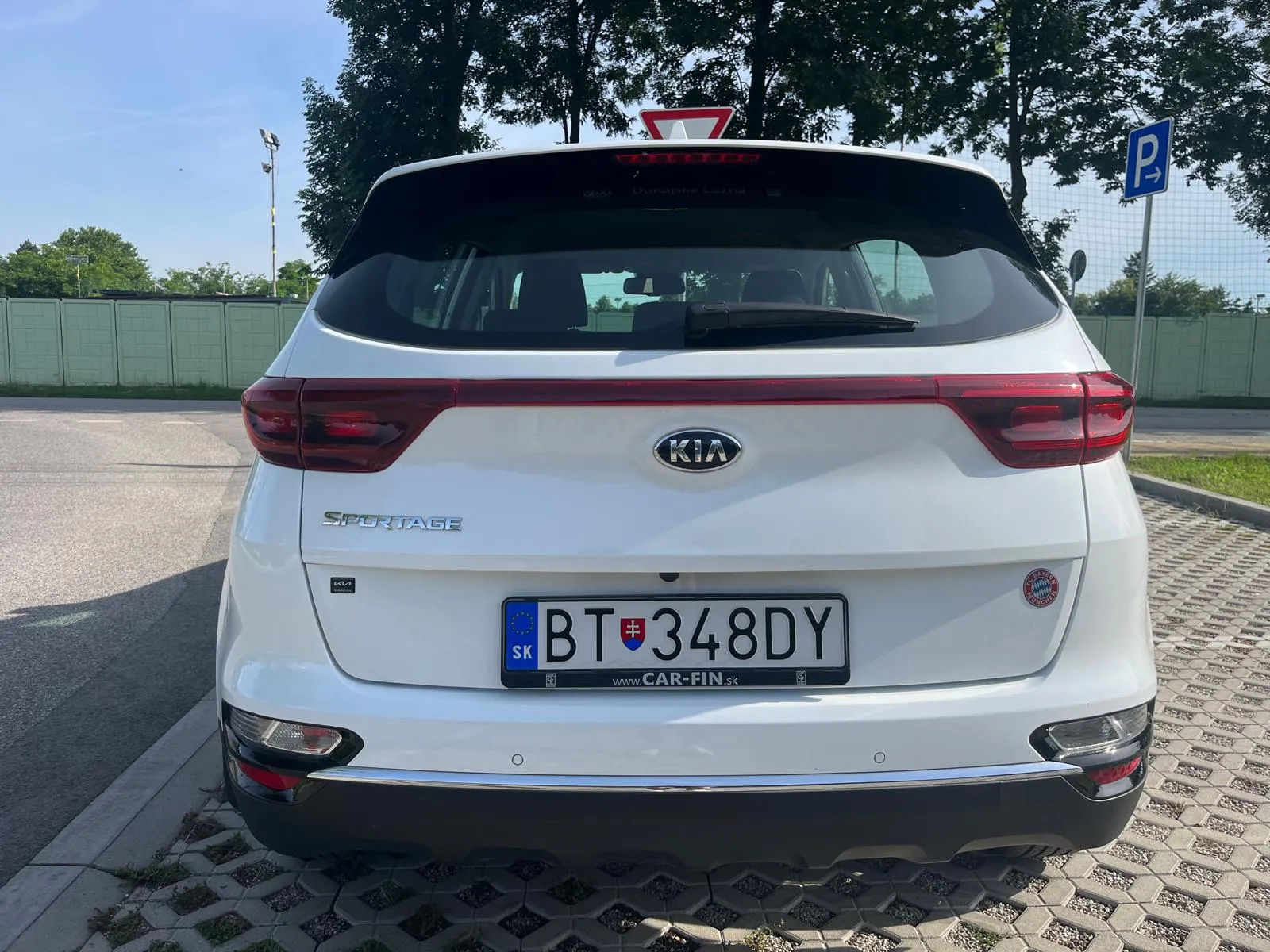 
								KIA SPORTAGE 1.6 T-GDI GOLD A/T full									