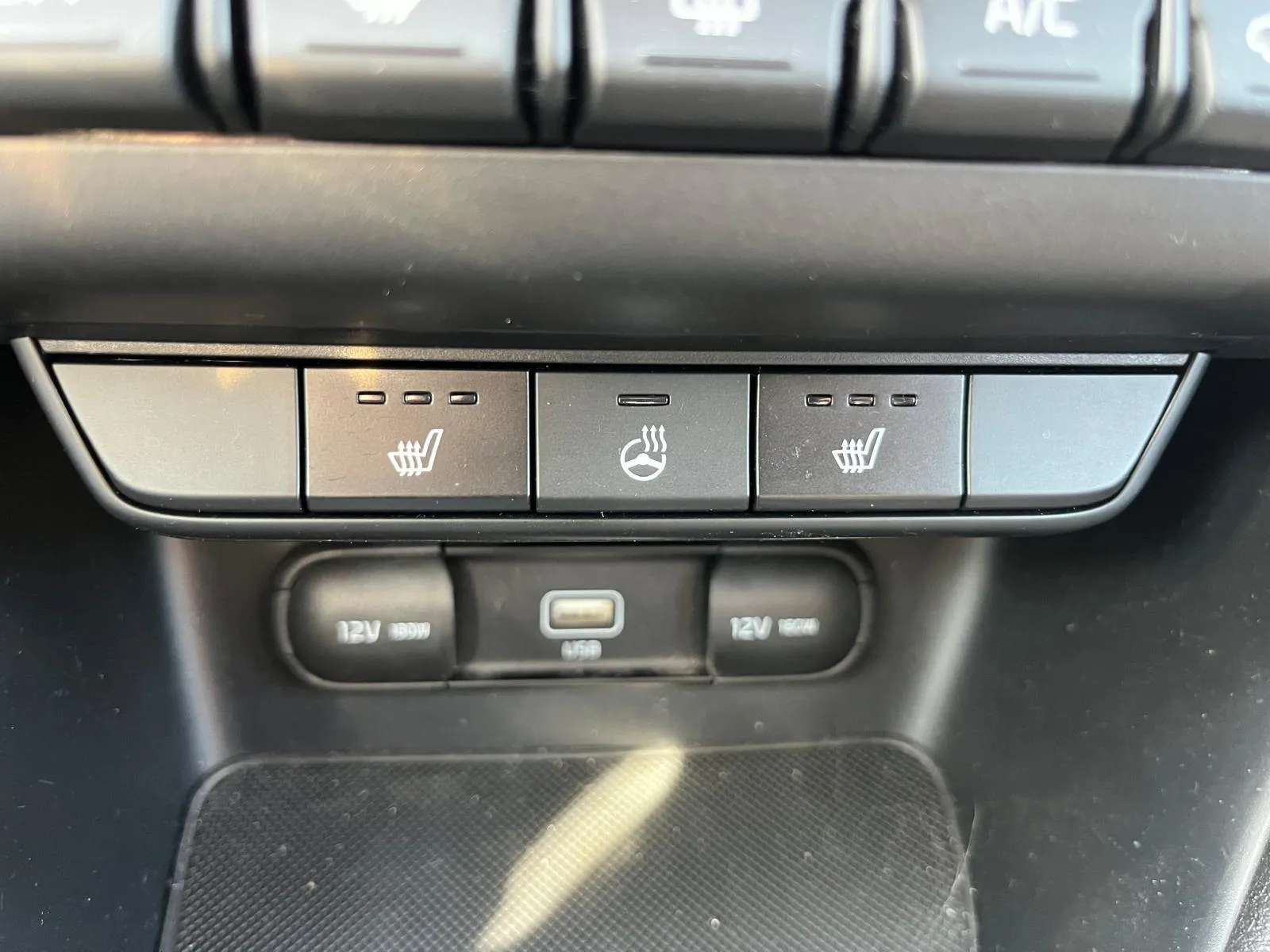 
								KIA SPORTAGE 1.6 T-GDI GOLD A/T full									