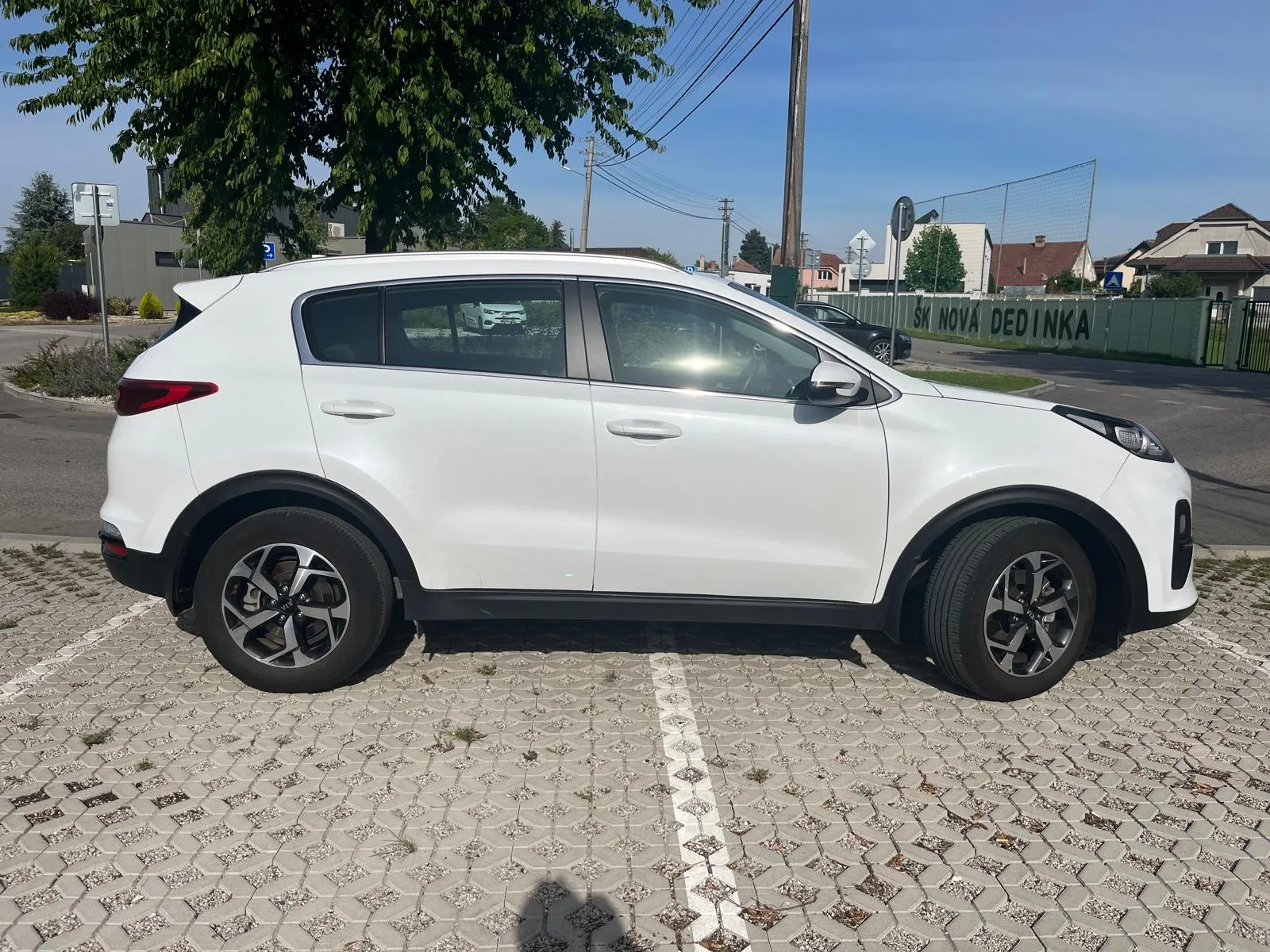 
								KIA SPORTAGE 1.6 T-GDI GOLD A/T full									
