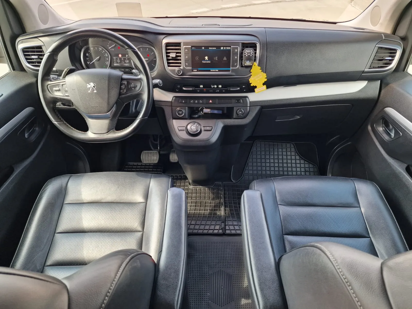 
								PEUGEOT TRAVELLER 2.0 BLUEHDI 177 S&S BUSINESS COMPACT EAT8 7-MIESTNE full									