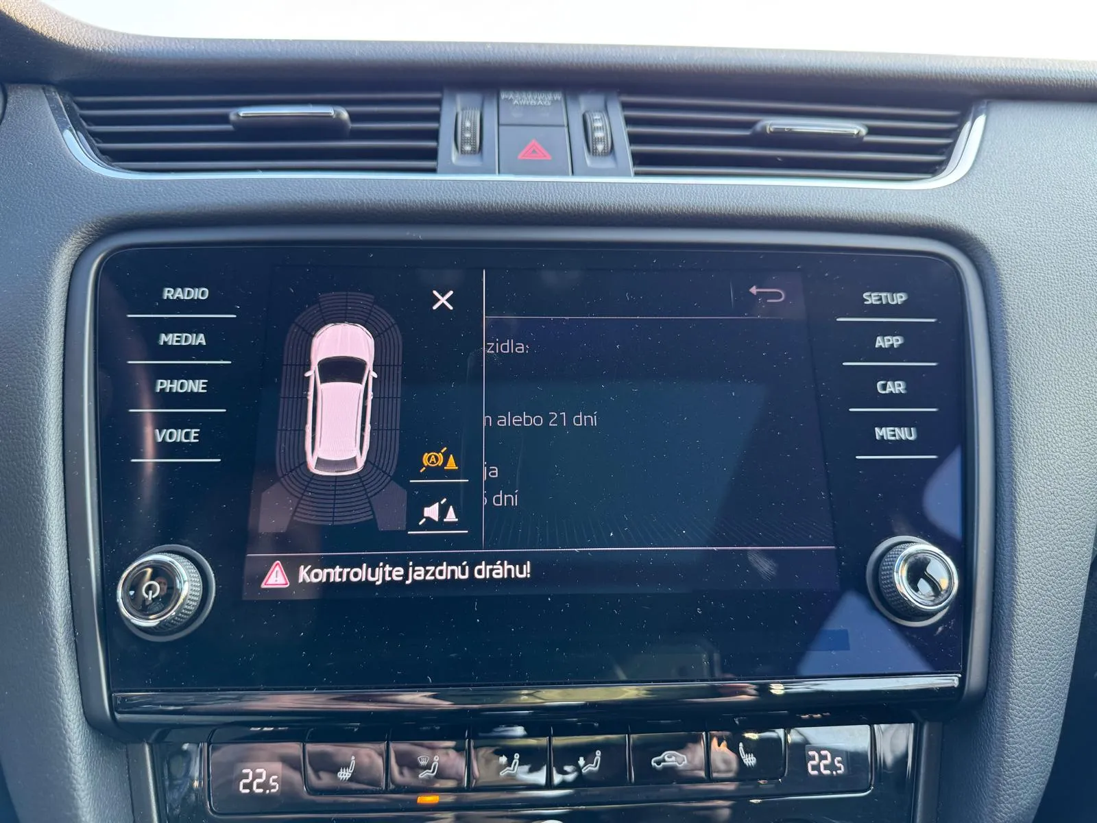 
								ŠKODA OCTAVIA 2.0TDi Style DSG full									