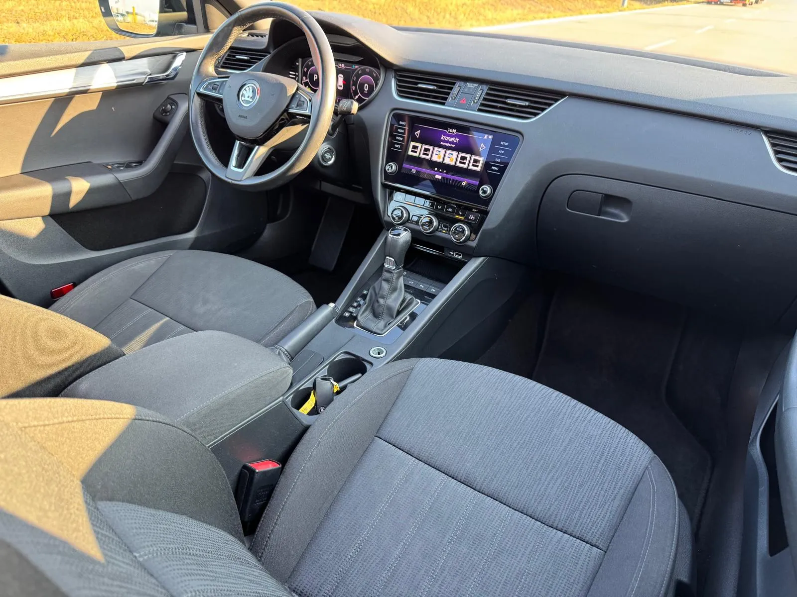
								ŠKODA OCTAVIA 2.0TDi Style DSG full									