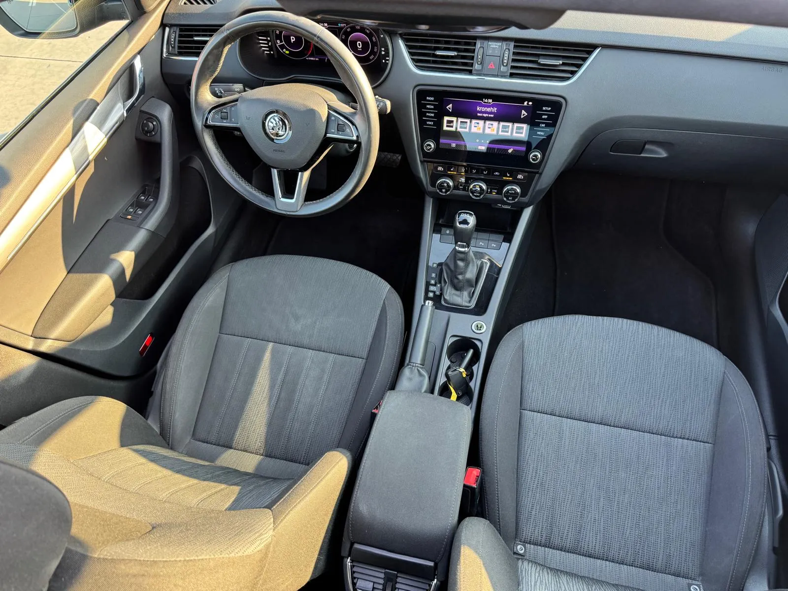
								ŠKODA OCTAVIA 2.0TDi Style DSG full									