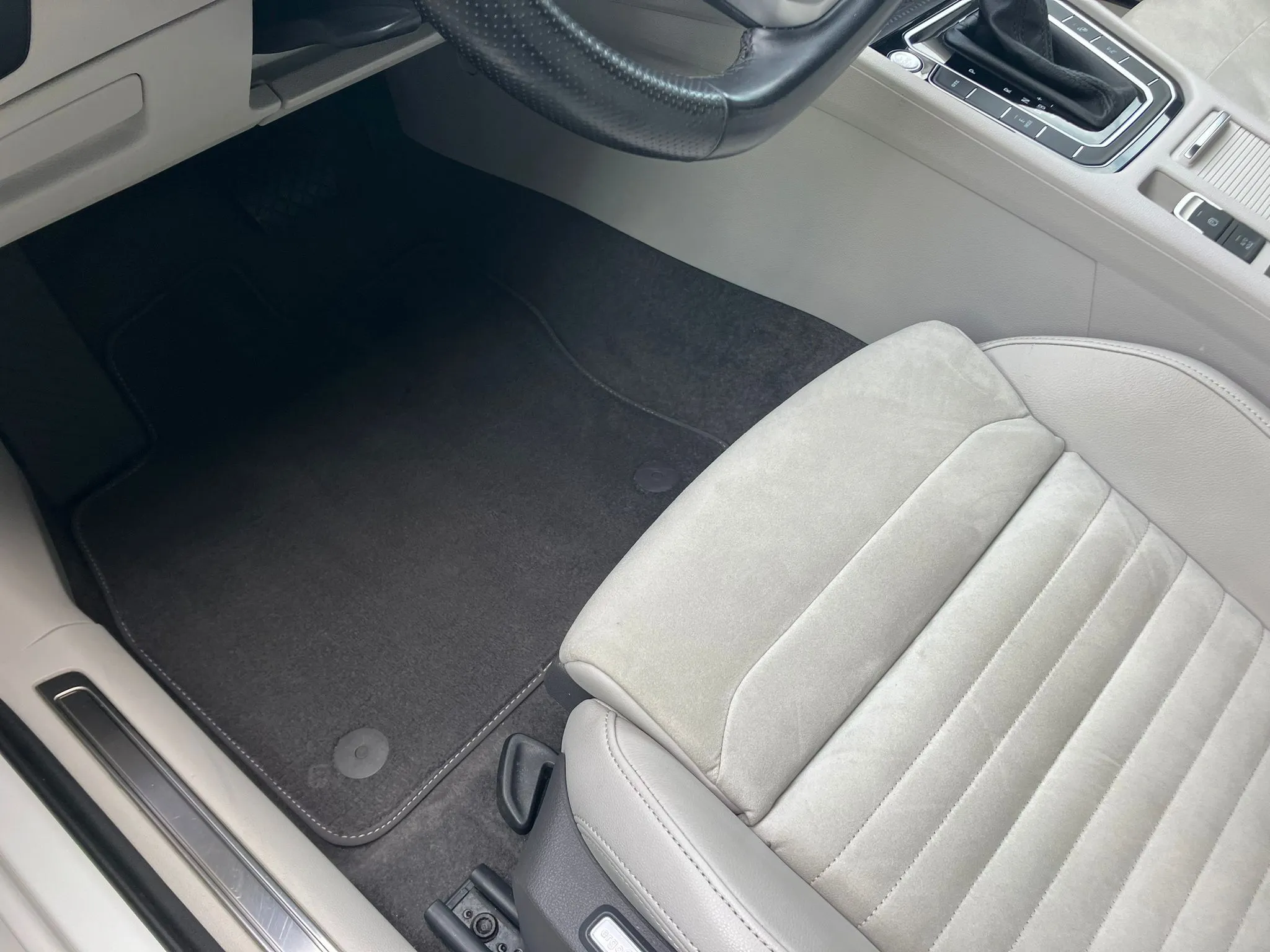 
								VOLKSWAGEN PASSAT VARIANT GTE 1.4TSi ACT DSG full									