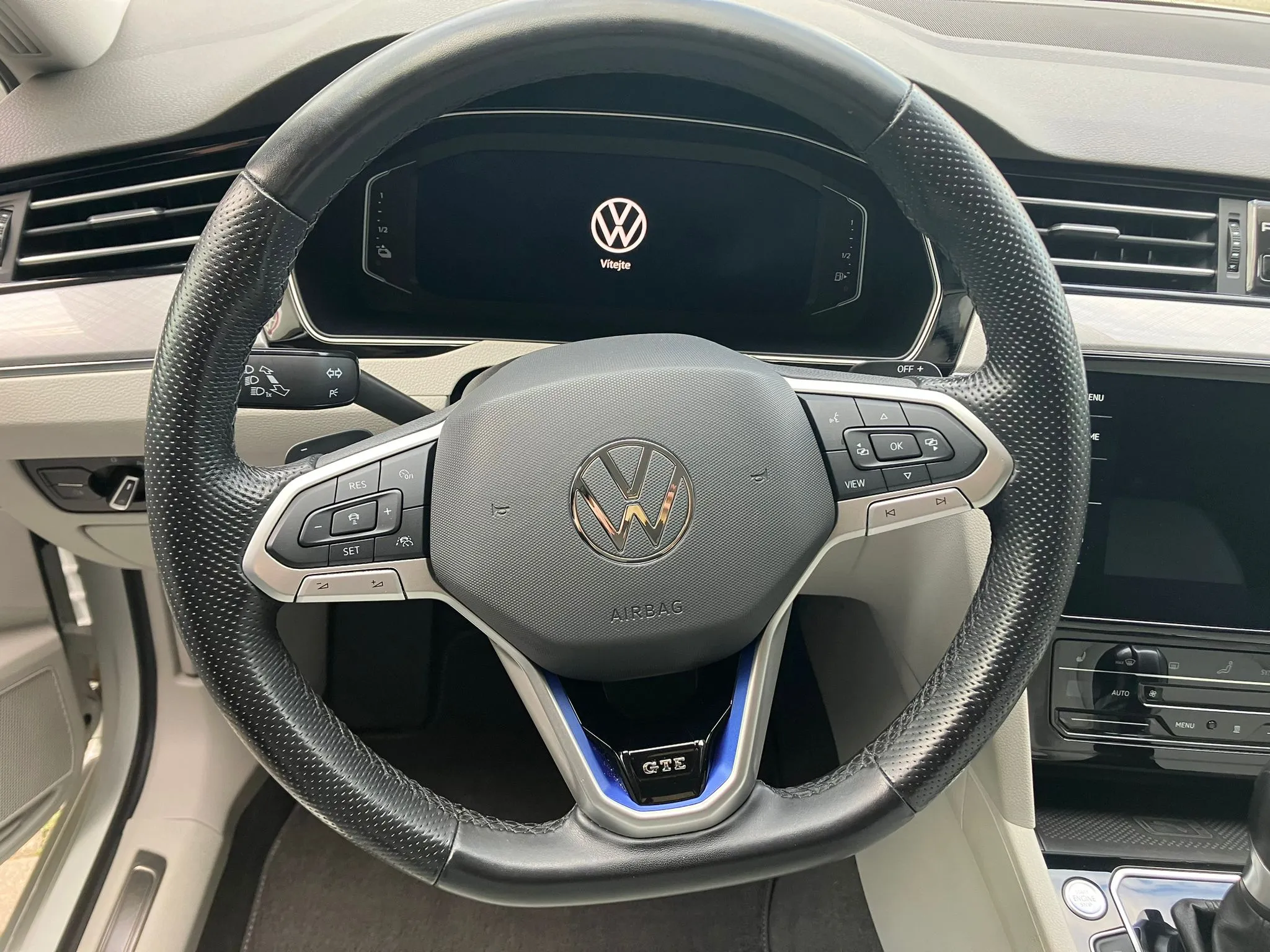 
								VOLKSWAGEN PASSAT VARIANT GTE 1.4TSi ACT DSG full									