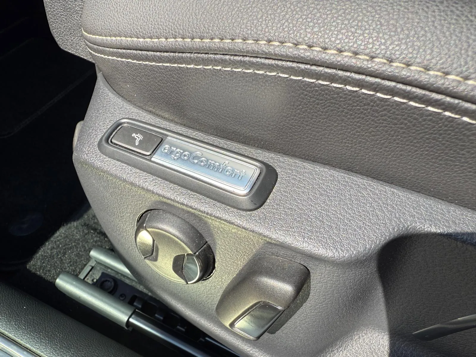 
								VOLKSWAGEN PASSAT ALLTRACK 2.0 TDI SCR 4MOTION DSG full									