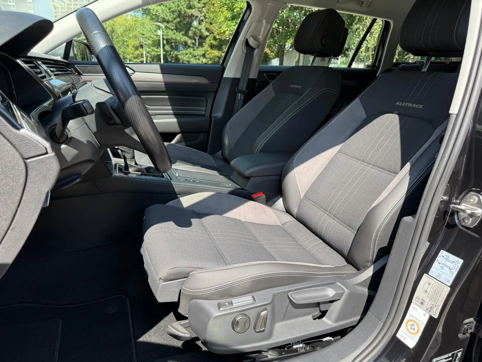 
								VOLKSWAGEN PASSAT ALLTRACK 2.0 TDI SCR 4MOTION DSG full									
