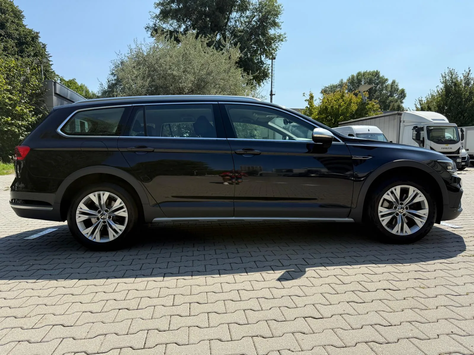 
								VOLKSWAGEN PASSAT ALLTRACK 2.0 TDI SCR 4MOTION DSG full									