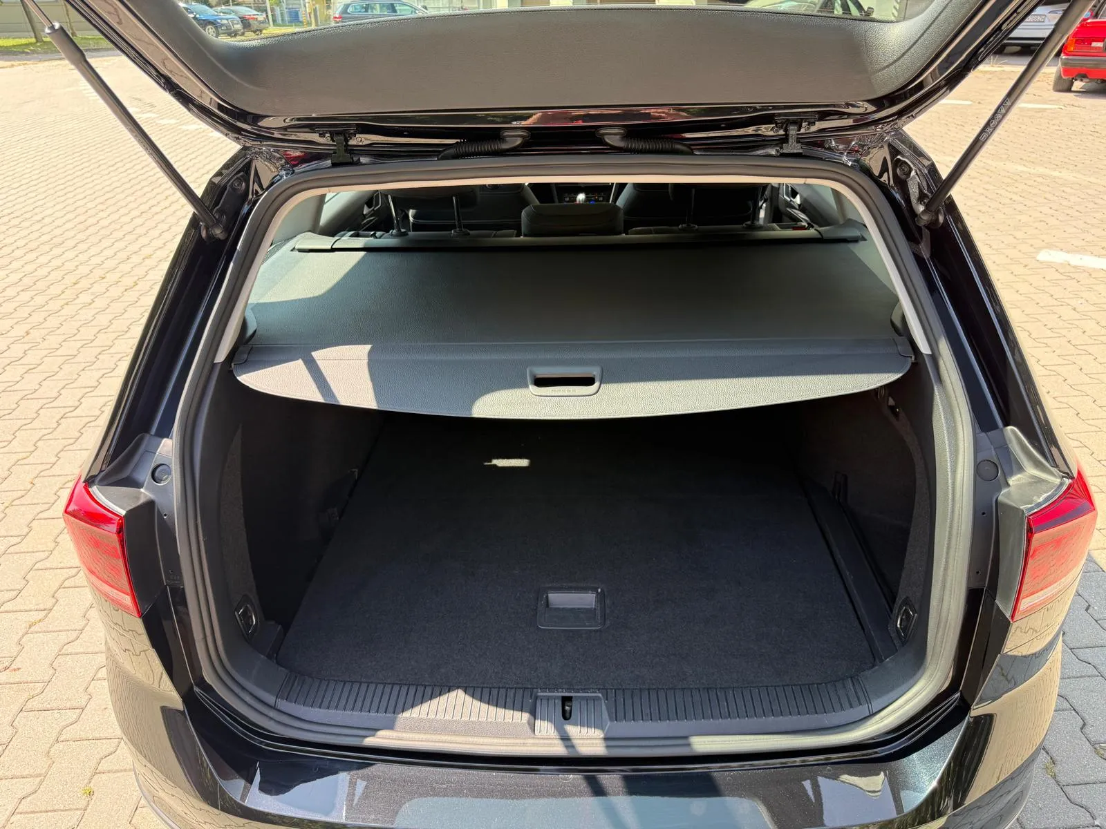 
								VOLKSWAGEN PASSAT ALLTRACK 2.0 TDI SCR 4MOTION DSG full									