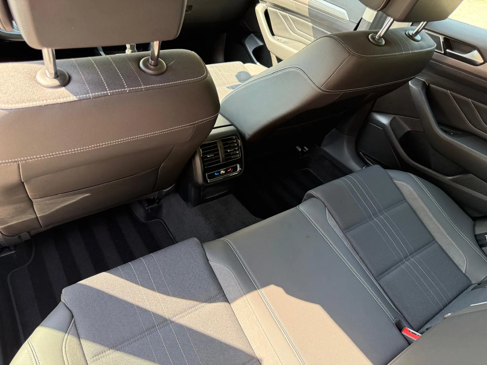 
								VOLKSWAGEN PASSAT ALLTRACK 2.0 TDI SCR 4MOTION DSG full									