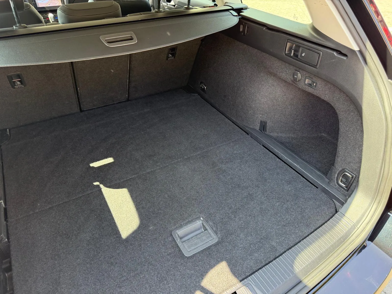
								VOLKSWAGEN PASSAT ALLTRACK 2.0 TDI SCR 4MOTION DSG full									