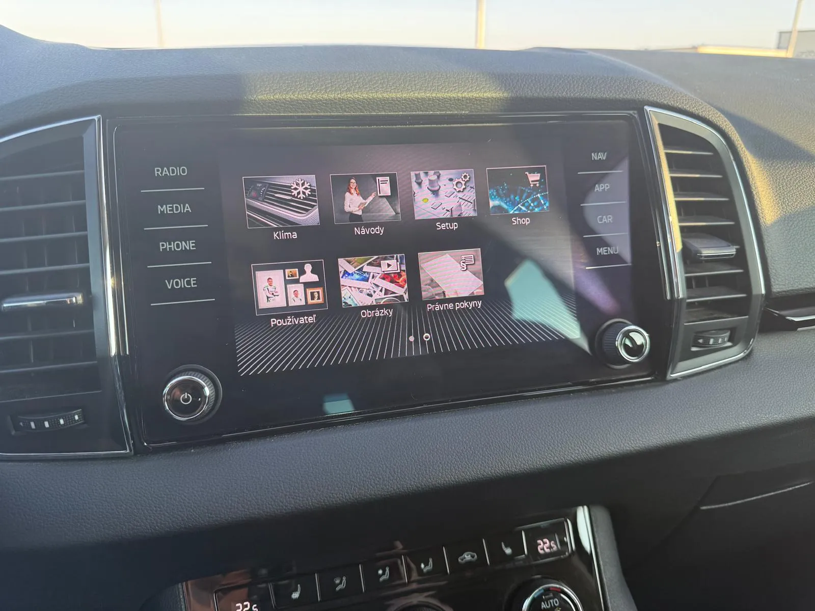 
								Škoda Karoq 2.0 TDI EVO Style DSG full									