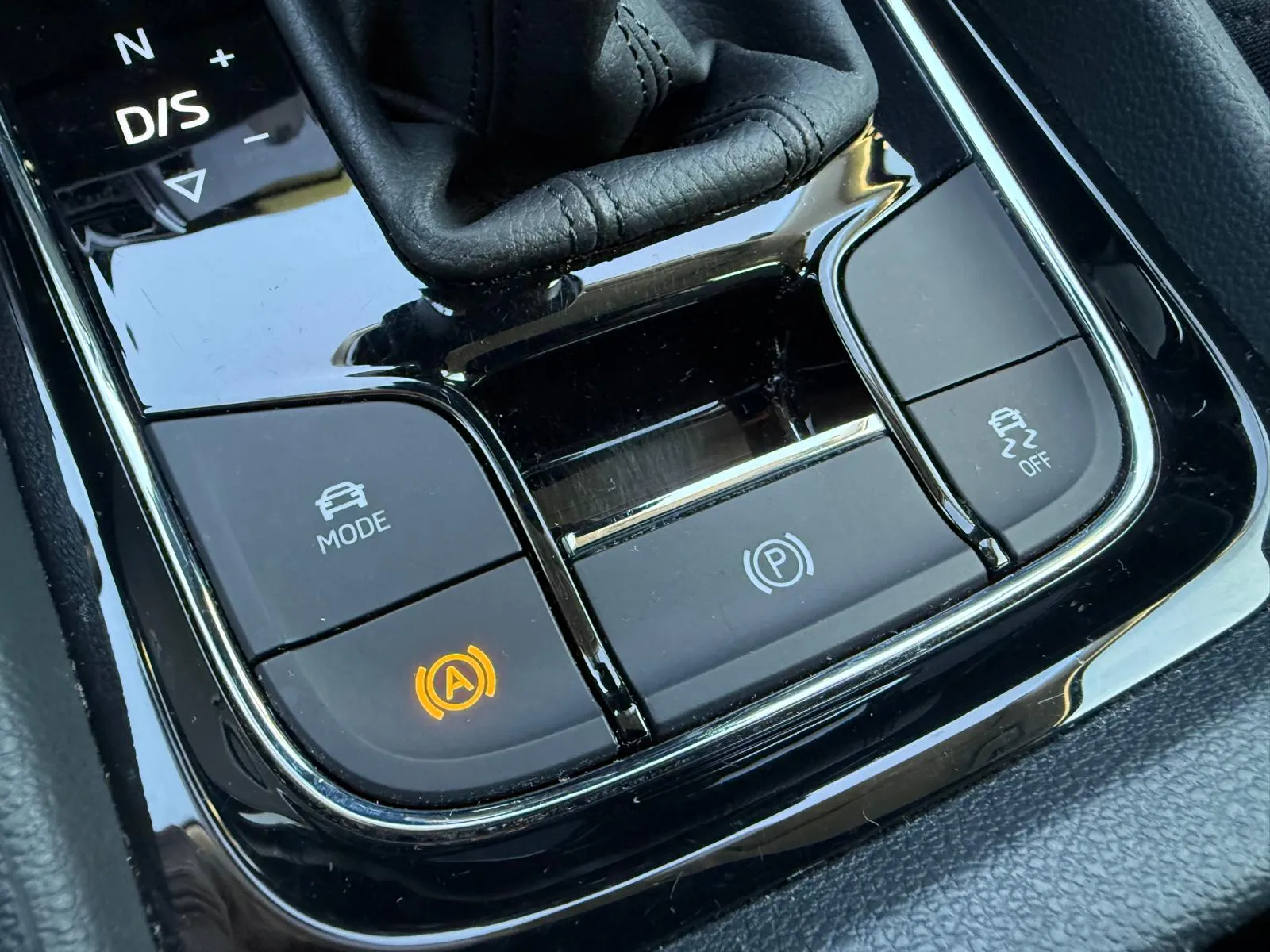
								Škoda Karoq 2.0 TDI EVO Style DSG full									