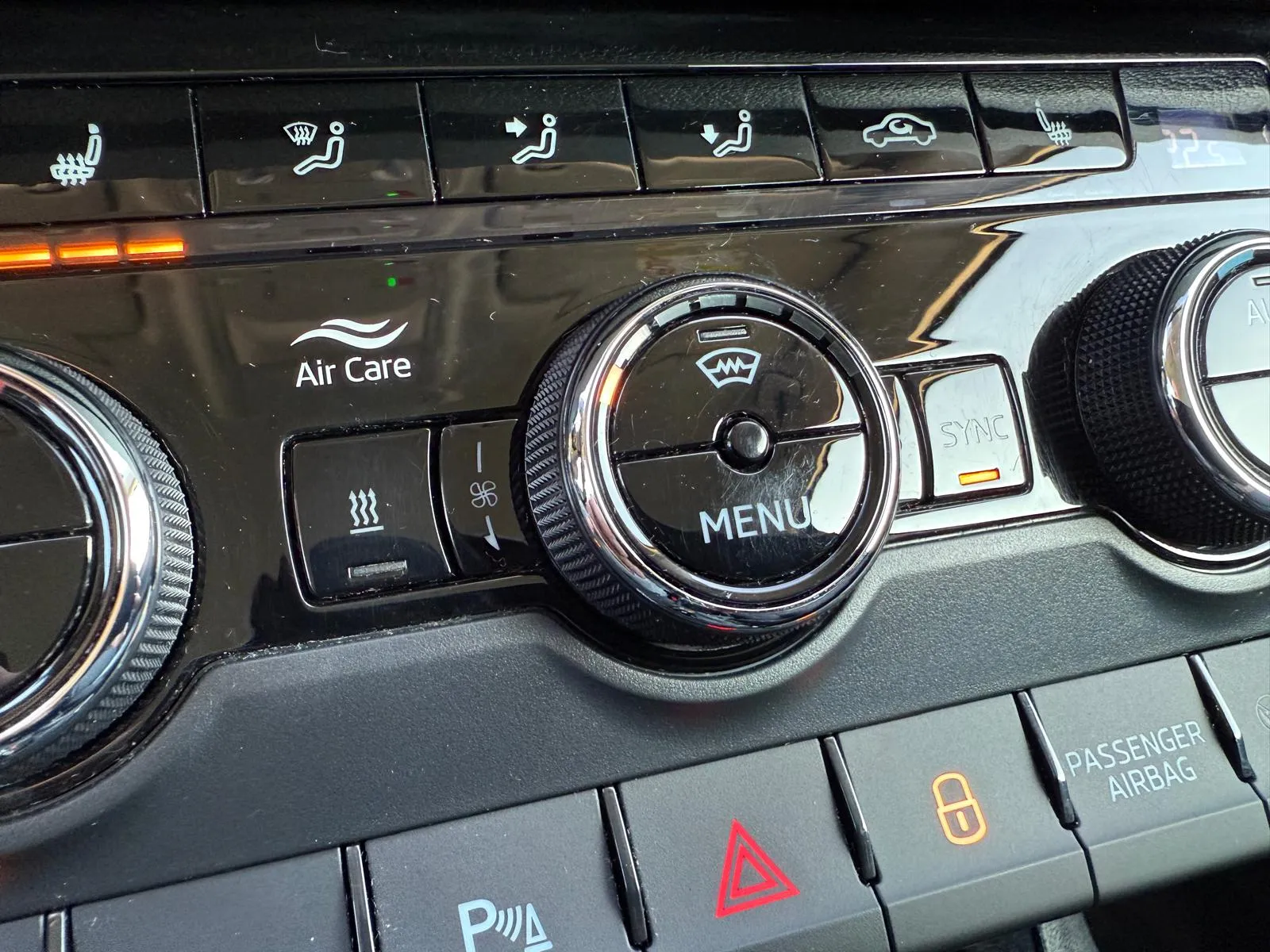 
								Škoda Karoq 2.0 TDI EVO Style DSG full									