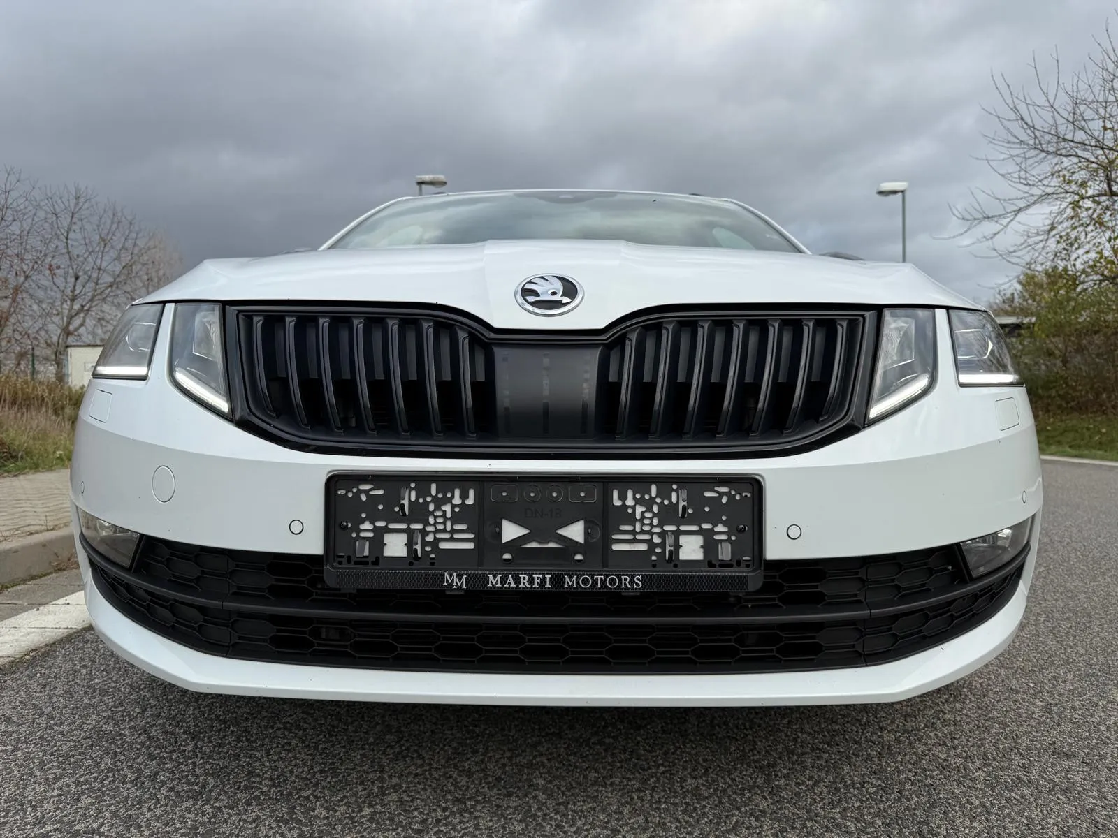 
								Škoda Octavia Combi Sportline 2.0 TDI DSG Full led virtual full									