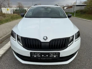Škoda Octavia Combi Sportline 2.0 TDI DSG Full led virtual