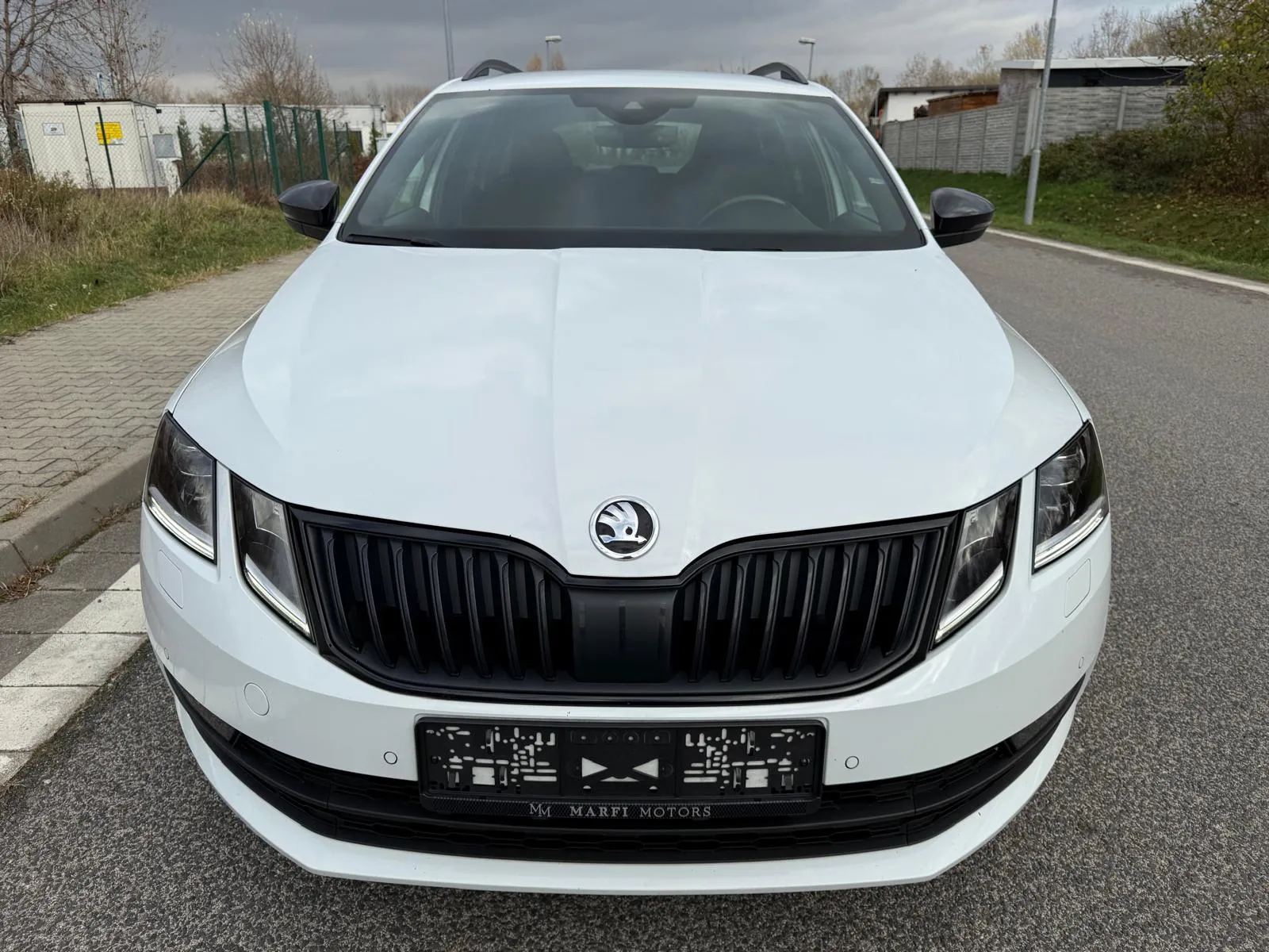 
								Škoda Octavia Combi Sportline 2.0 TDI DSG Full led virtual full									