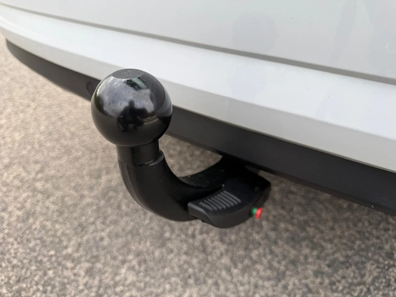 
								Škoda Octavia Combi Sportline 2.0 TDI DSG Full led virtual full									