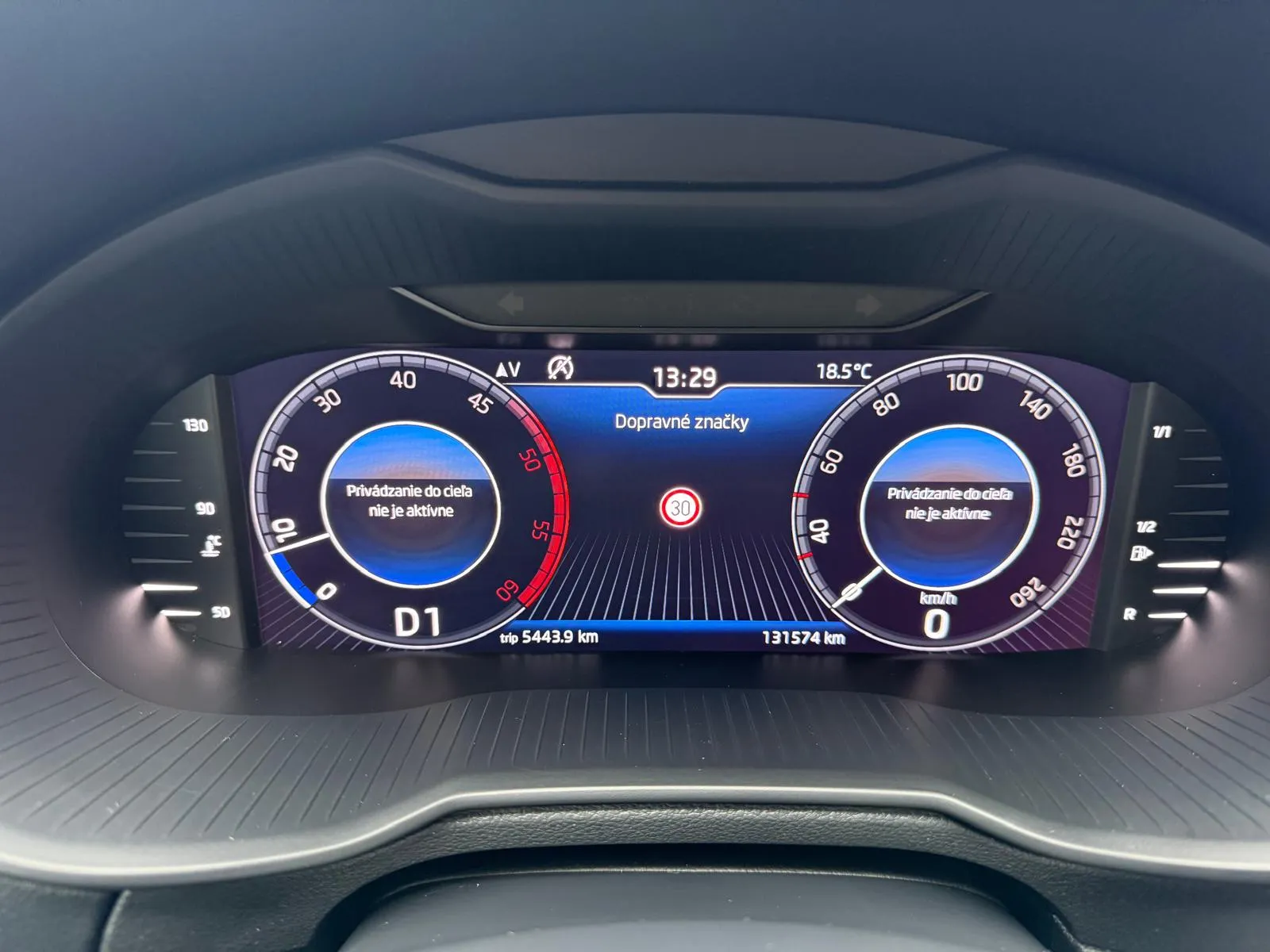
								Škoda Octavia Combi Sportline 2.0 TDI DSG Full led virtual full									