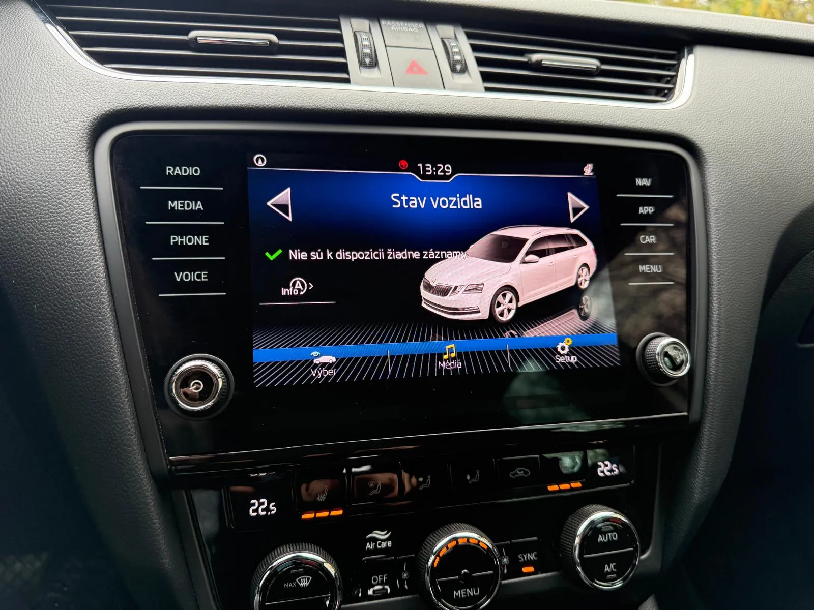
								Škoda Octavia Combi Sportline 2.0 TDI DSG Full led virtual full									