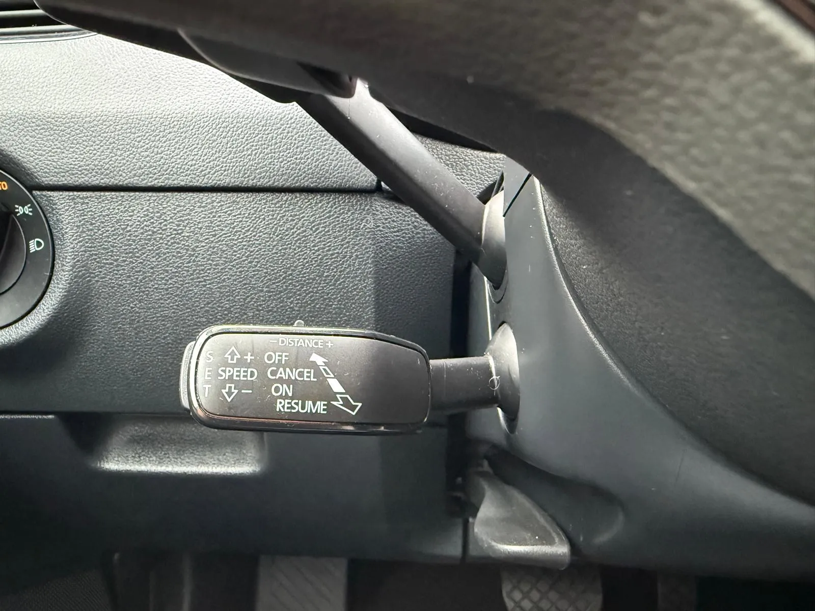 
								Škoda Octavia Combi Sportline 2.0 TDI DSG Full led virtual full									