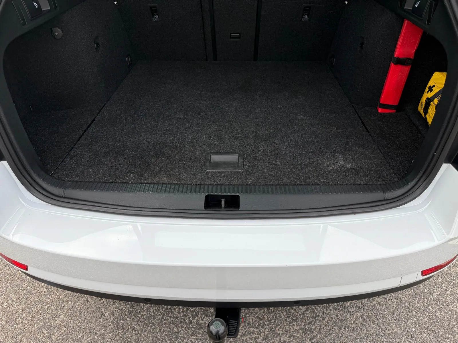 
								Škoda Octavia Combi Sportline 2.0 TDI DSG Full led virtual full									