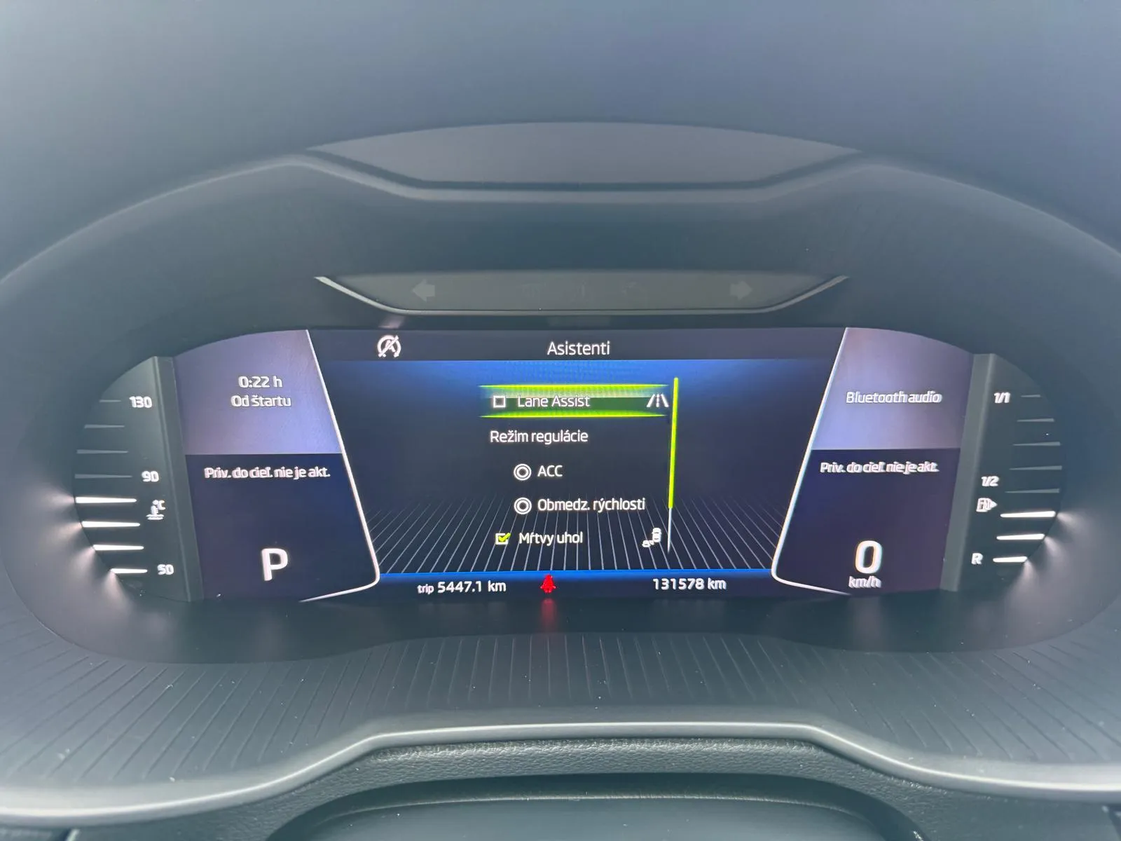
								Škoda Octavia Combi Sportline 2.0 TDI DSG Full led virtual full									