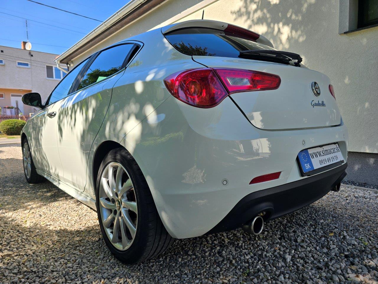 
								Alfa Romeo Giulietta 1.8 TBi Quadrifoglio Verde, 177kW, A6, 5d full									