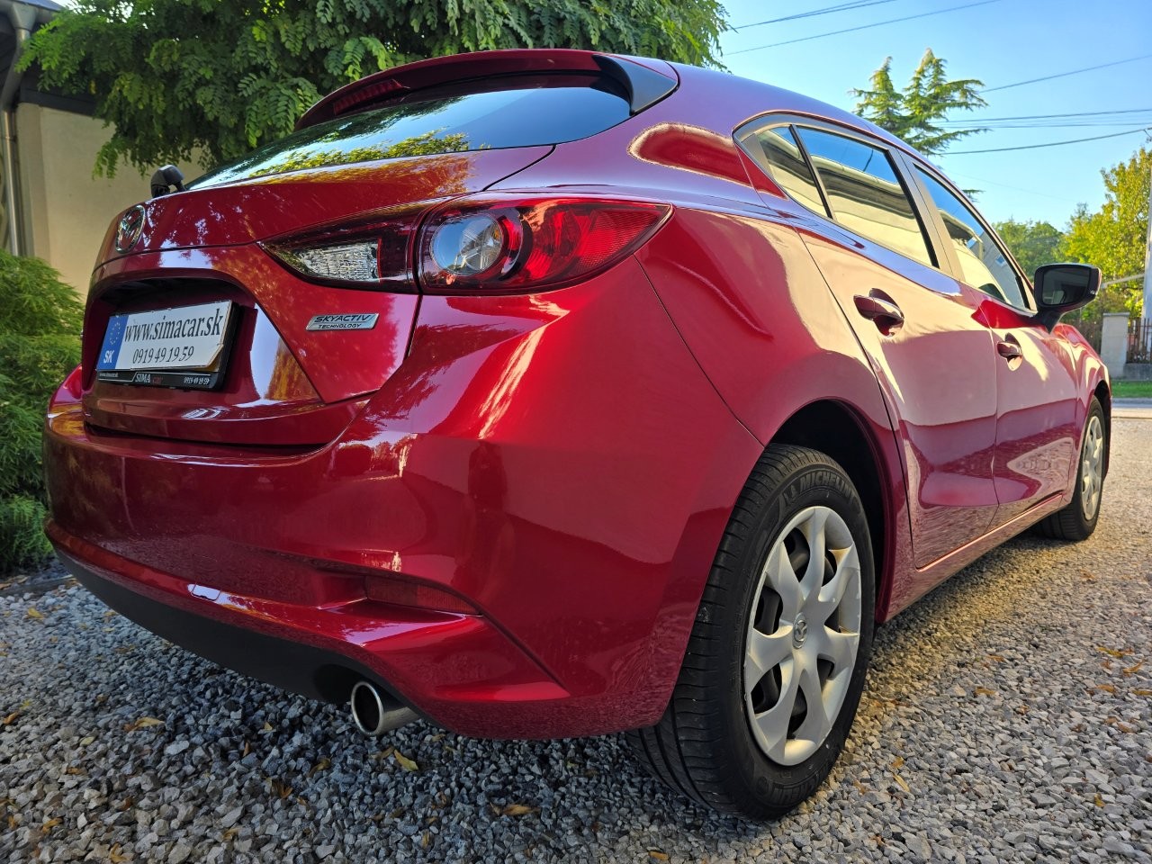 
								Mazda 3 1.5 Skyactiv -G100 Challenge full									