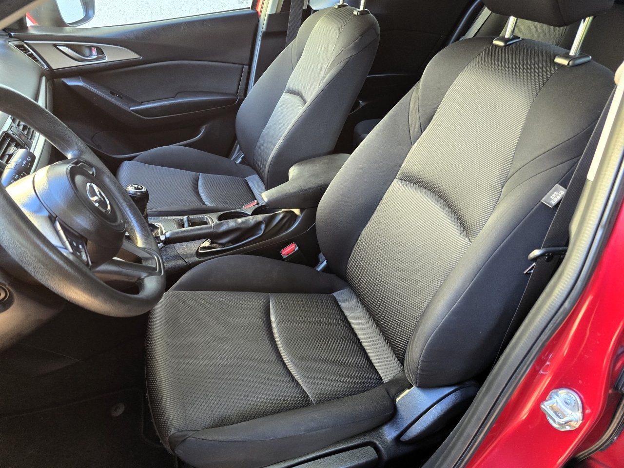 
								Mazda 3 1.5 Skyactiv -G100 Challenge full									