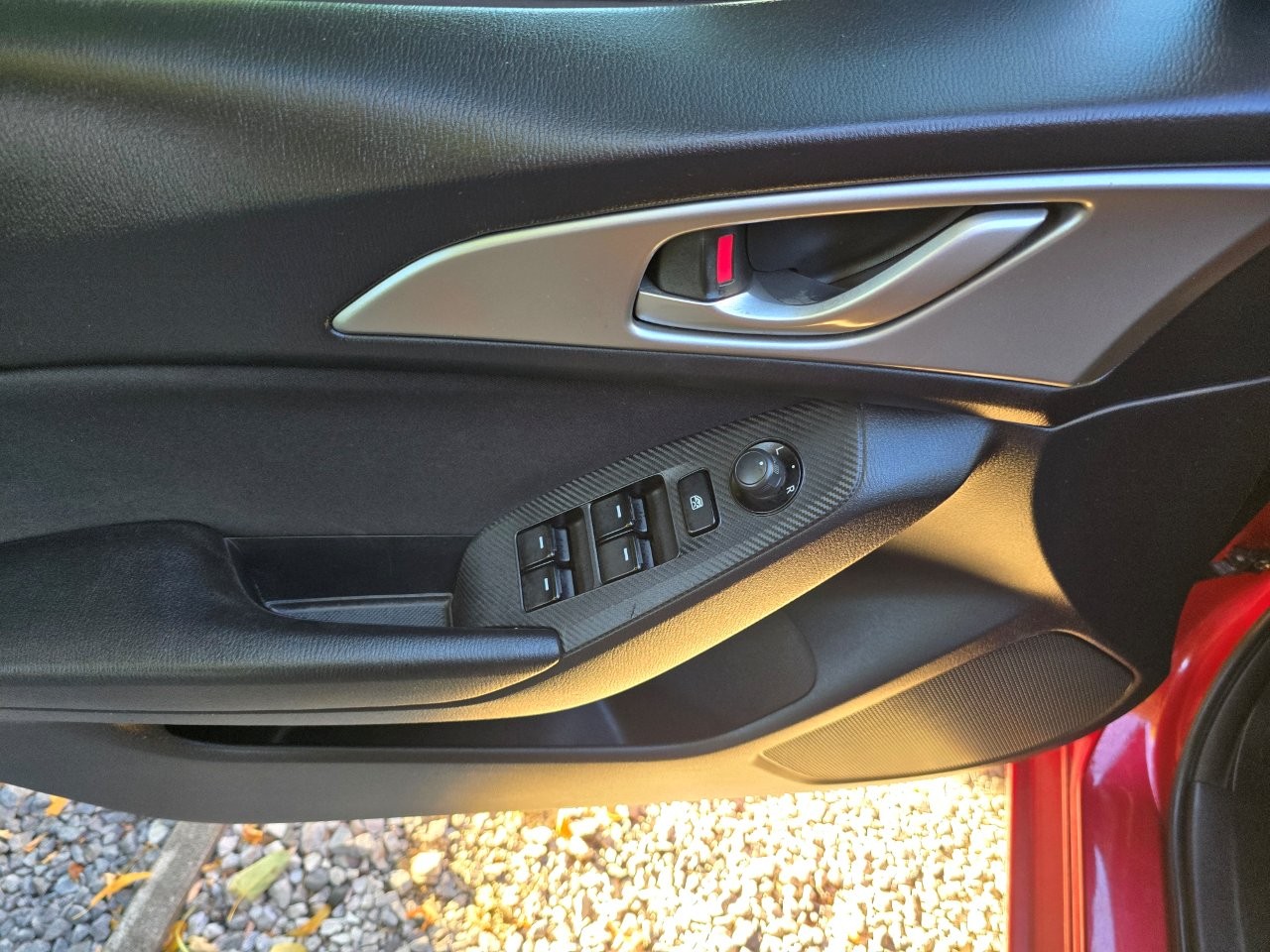 
								Mazda 3 1.5 Skyactiv -G100 Challenge full									