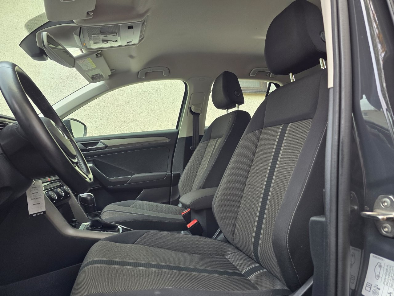 
								Volkswagen T-Roc 1.5 TSI BMT Style DSG full									