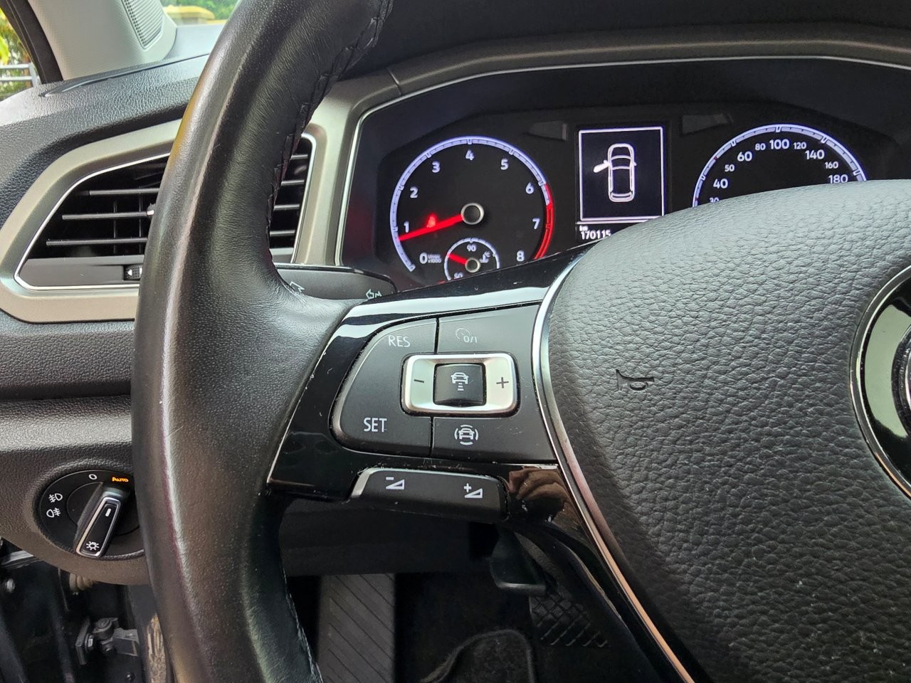 
								Volkswagen T-Roc 1.5 TSI BMT Style DSG full									