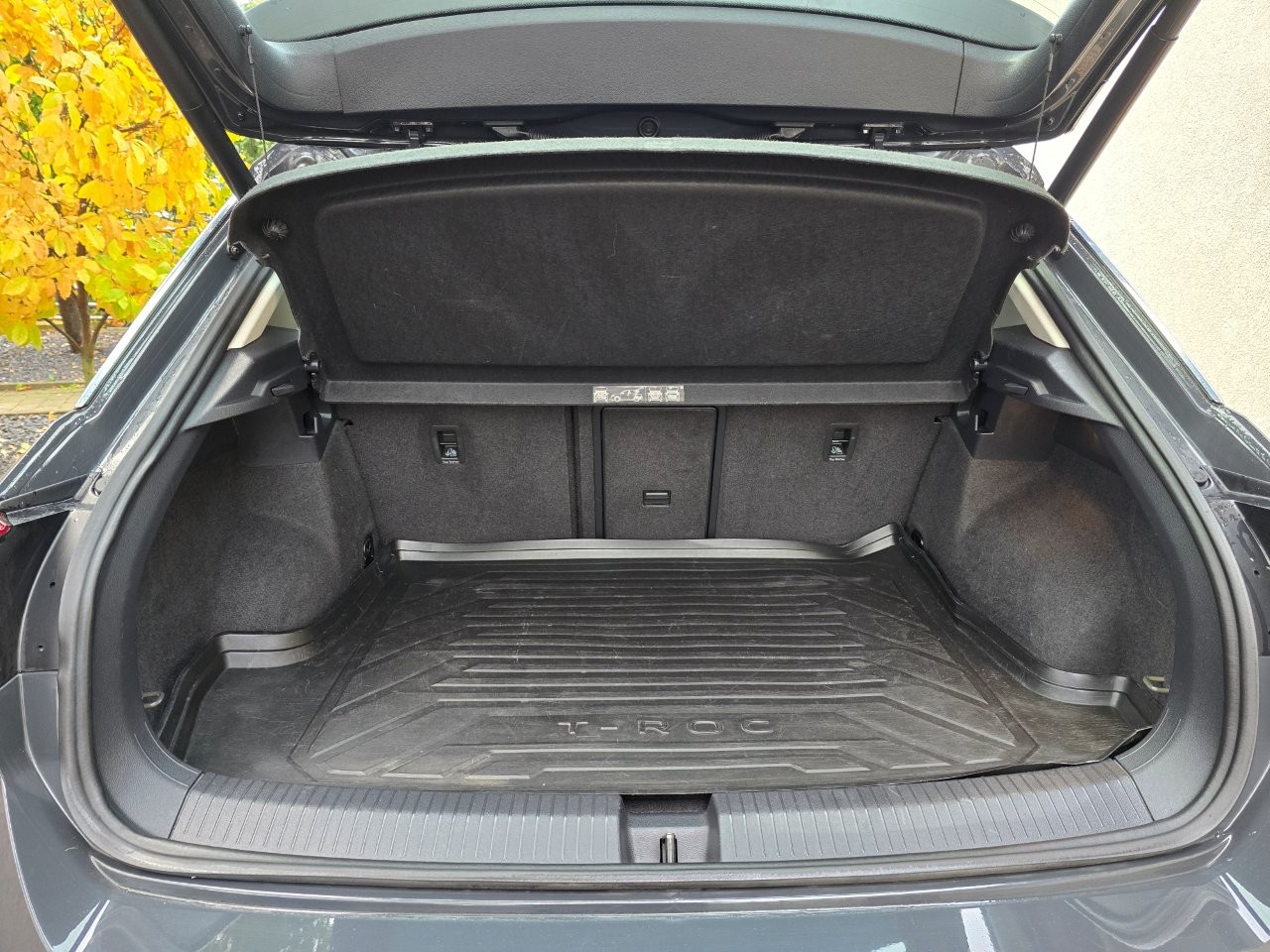 
								Volkswagen T-Roc 1.5 TSI BMT Style DSG full									
