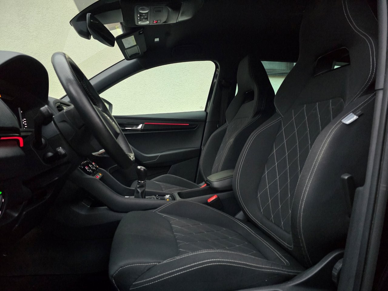 
								Škoda KAROQ SUV 2021 full									