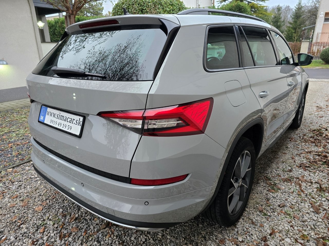 
								Škoda Kodiaq SUV 2020 full									