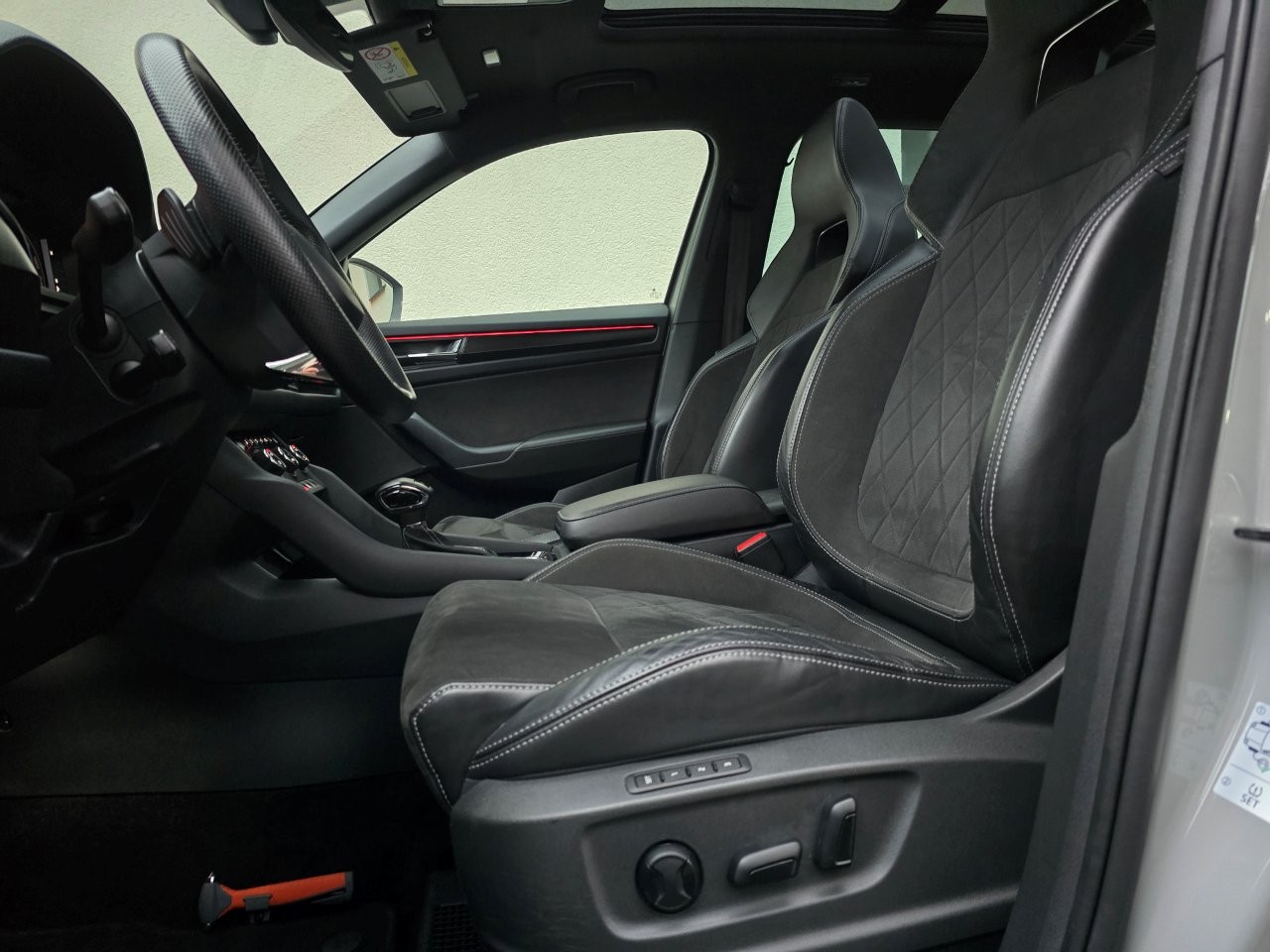 
								Škoda Kodiaq SUV 2020 full									