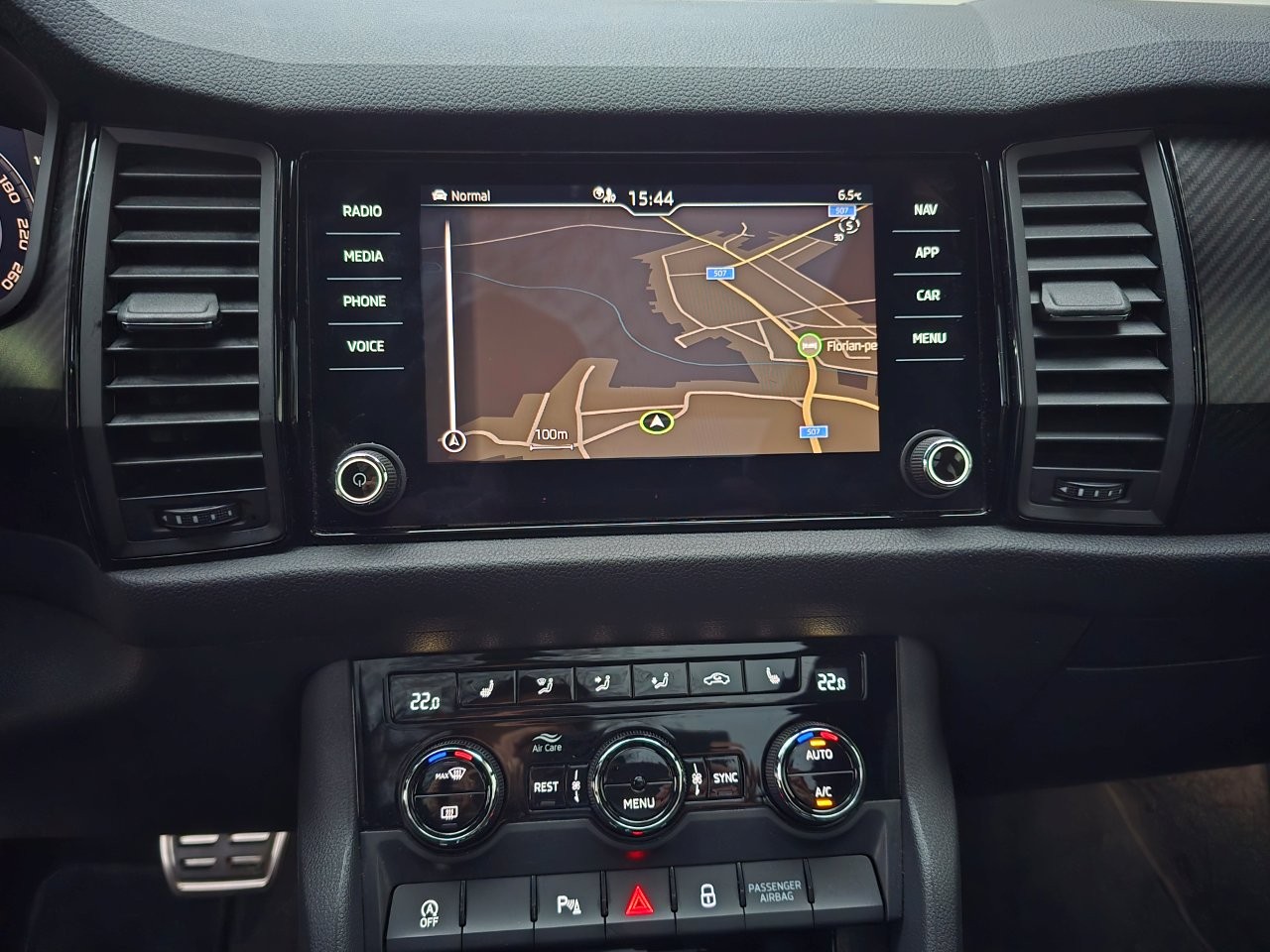 
								Škoda Kodiaq SUV 2020 full									