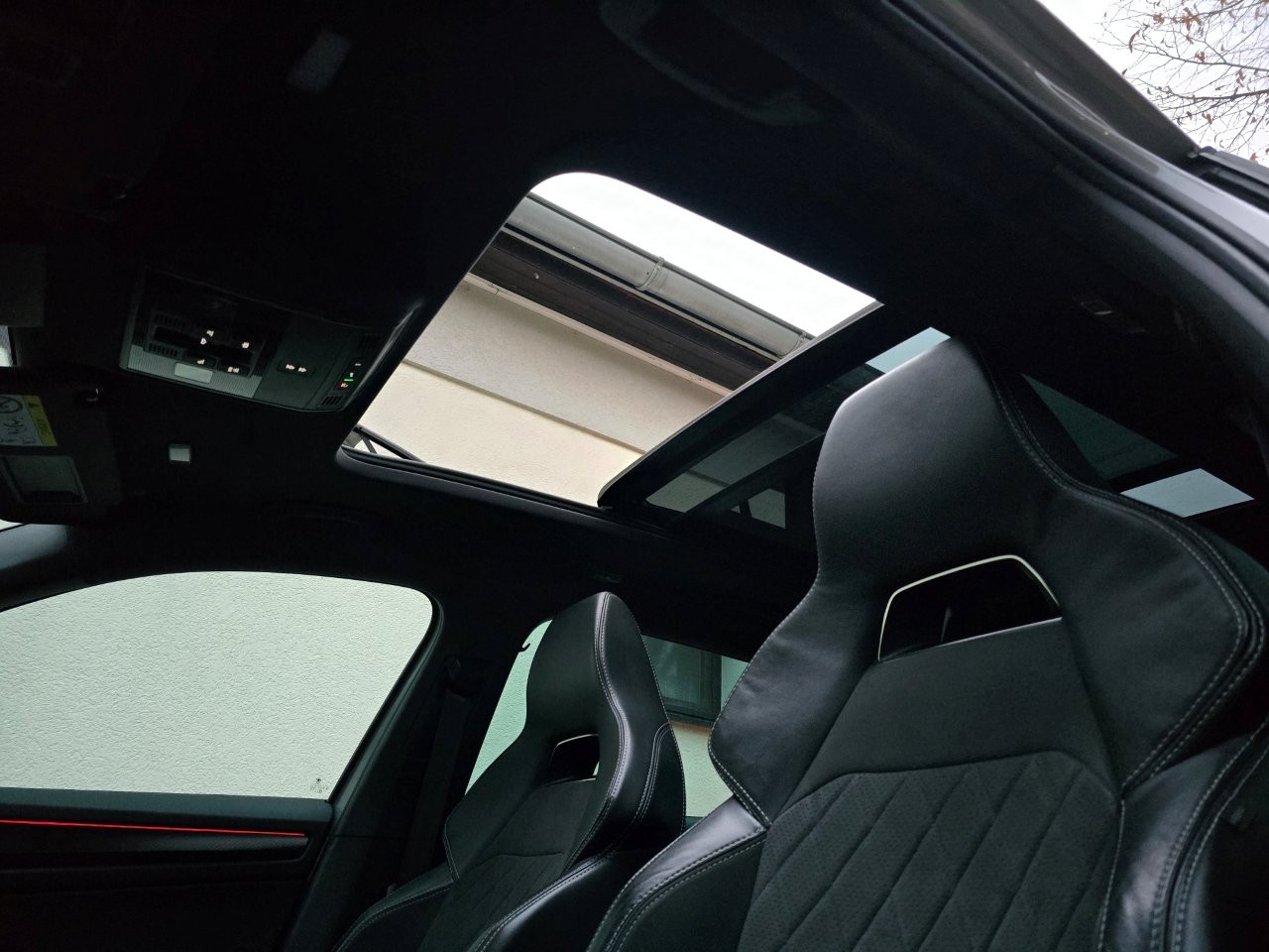 
								Škoda Kodiaq SUV 2020 full									