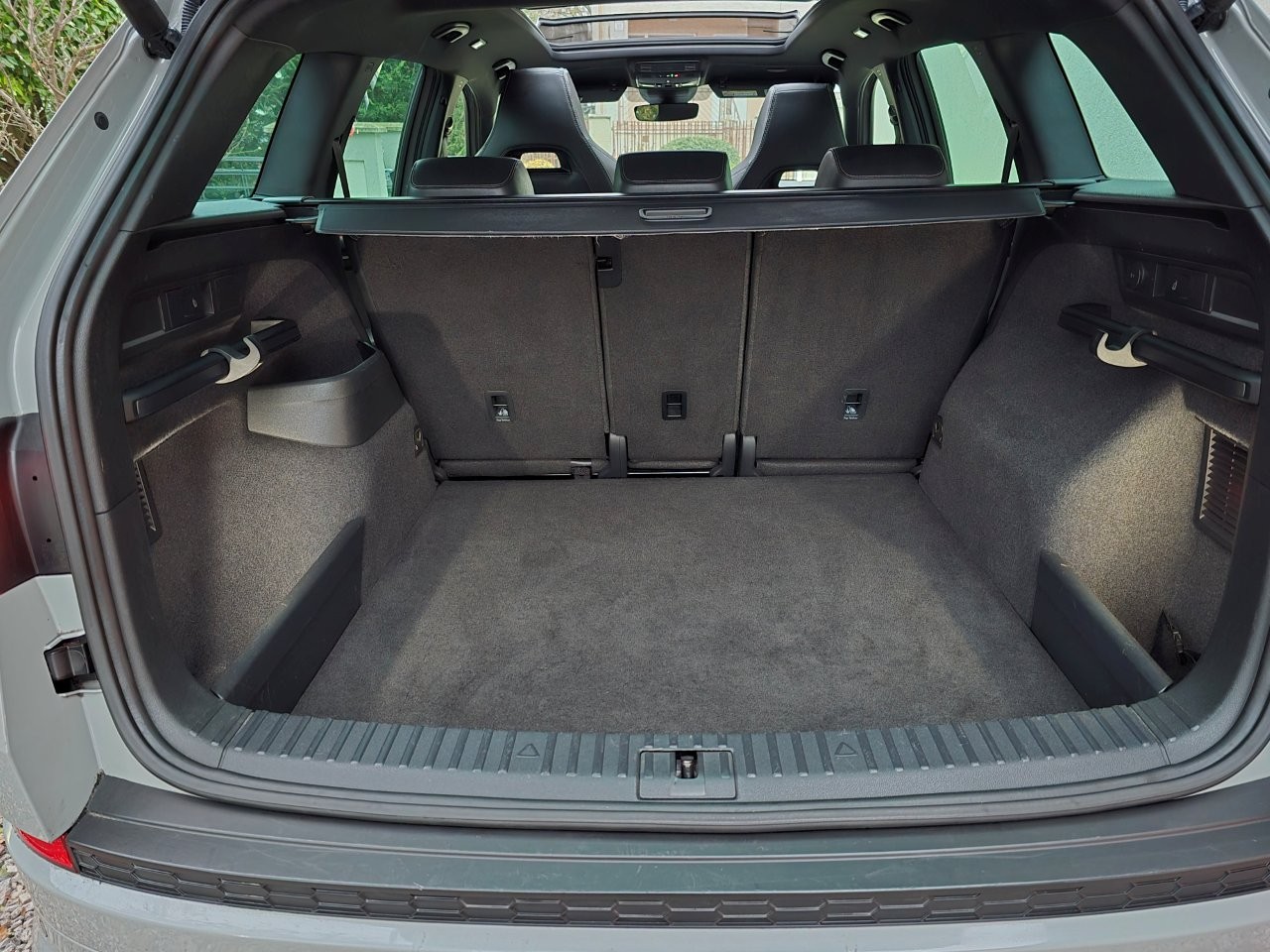 
								Škoda Kodiaq SUV 2020 full									