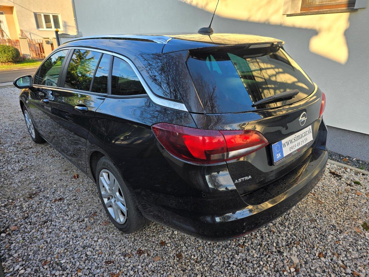 
								Opel Astra Sport Tourer Kombi 2019 full									