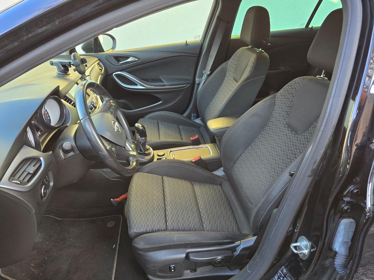 
								Opel Astra Sport Tourer Kombi 2019 full									