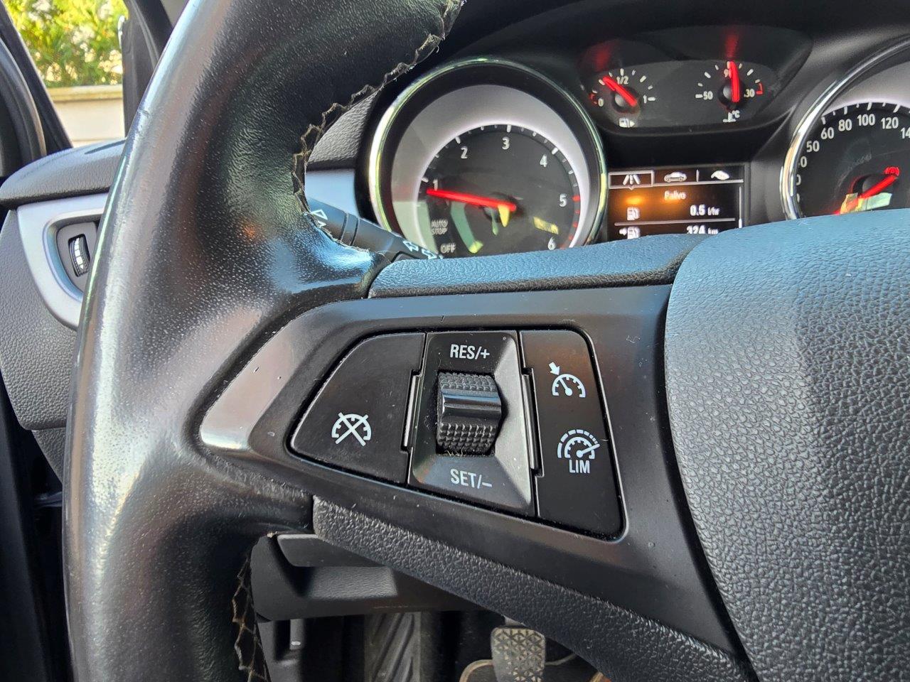 
								Opel Astra Sport Tourer Kombi 2019 full									