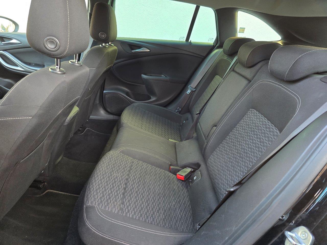 
								Opel Astra Sport Tourer Kombi 2019 full									