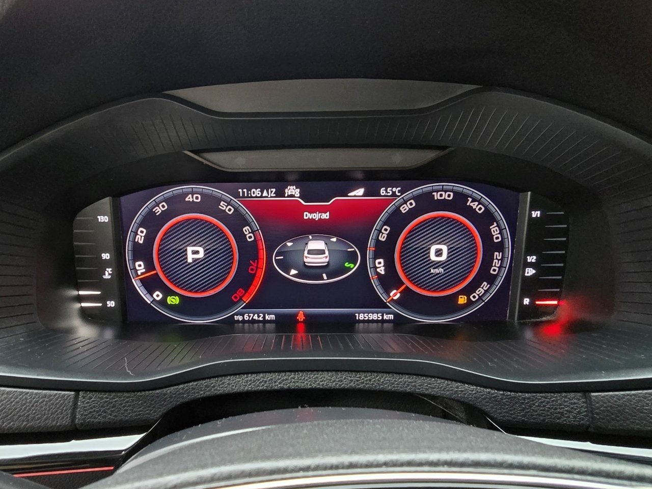 
								Škoda Karoq 1.5 TSI ACT Sportline DSG full									