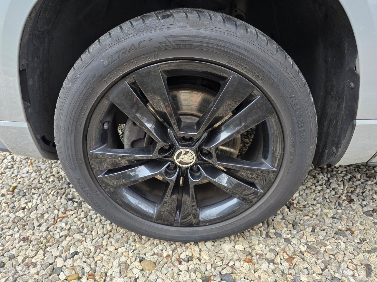 
								Škoda Karoq 1.5 TSI ACT Sportline DSG full									