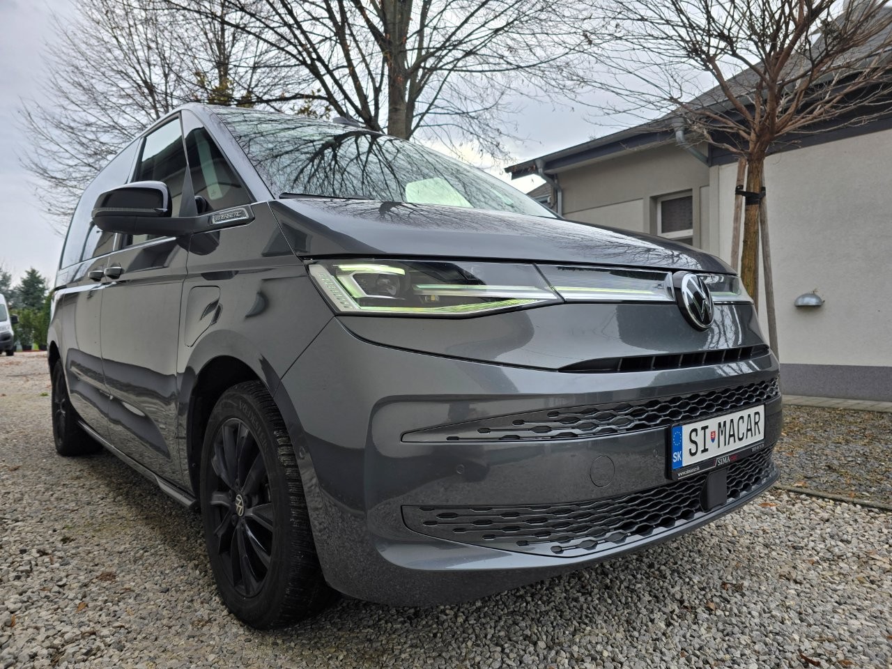 
								Volkswagen T7 Multivan Style PlugInHybrid full									