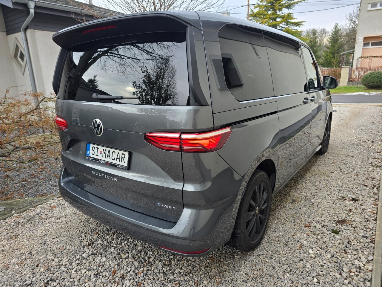 
								Volkswagen T7 Multivan Style PlugInHybrid full									