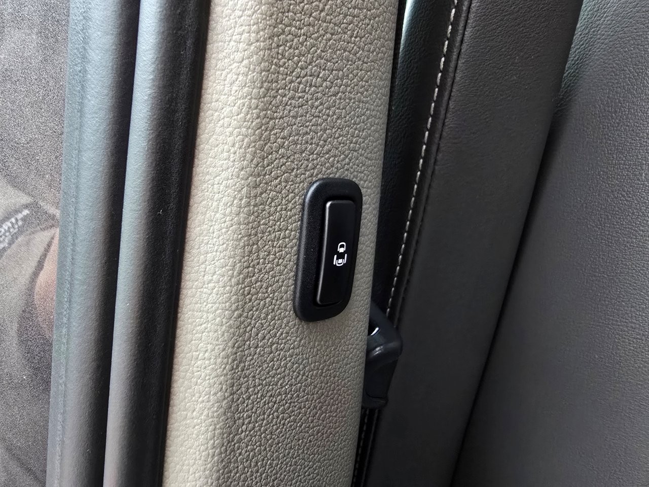 
								Volkswagen T7 Multivan Style PlugInHybrid full									